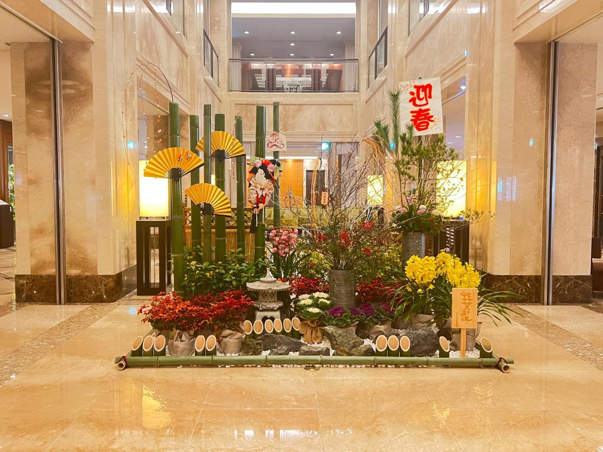 Hotel Nikko Нара Экстерьер фото A traditional Japanese flower arrangement at the lobby of the hotel