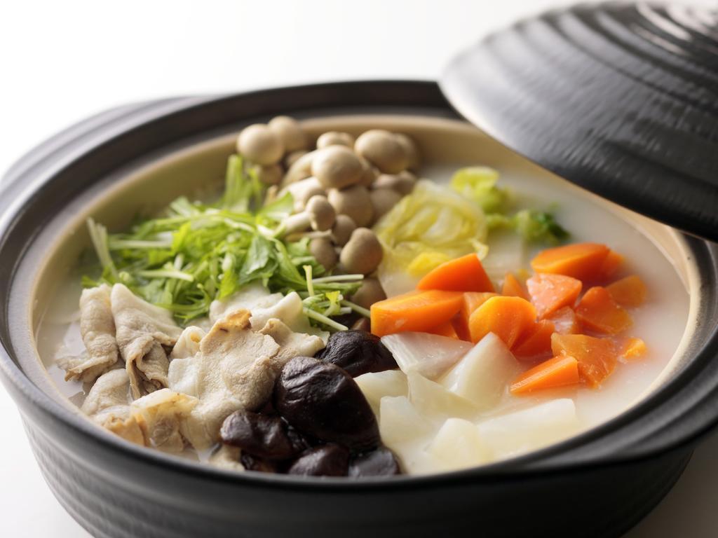 Hotel Nikko Нара Экстерьер фото A bowl of abalone soup